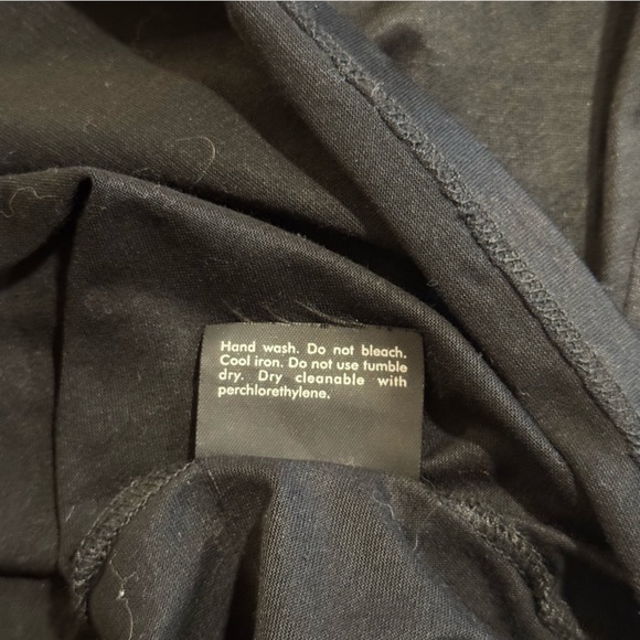 Gucci Cotton Top V Neck With Beautiful Detail & Slight Ruching - Picture 11 of 13